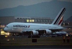 الخطوط الفرنسية تلغي نصف رحلاتها بسبب إضراب الموظفين