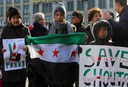 وقفة احتجاجية في أمستردام للتنديد بمجازر النظام السوري في الغوطة الشرقية