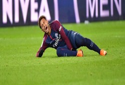 تقرير.. إصابة نيمار تهز أروقة "حديقة الأمراء" قبل موقعة ريال مدريد
