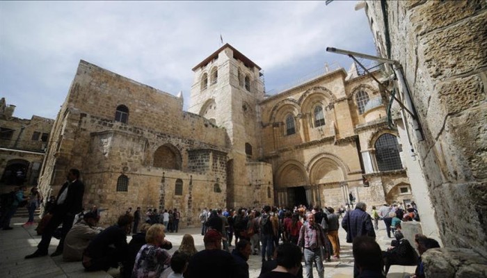 رؤساء الكنائس يقررون إعادة فتح كنيسة القيامة في القدس الأربعاء