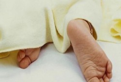 امرأة تضع مولودها بعد 55 يوما على وفاتها