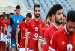 "أزمة طيران" تؤجل عودة الأهلى من الجابون بعد مواجهة مونانا