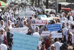 هيئة عالمية تحذر من تقليص "أونروا" مساعداتها للاجئين الفلسطينيين