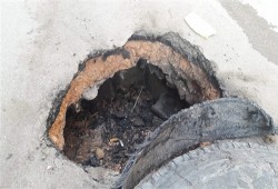 هبوط أرضي بشارع ناصر جنوب ملوي في المنيا