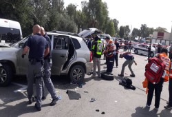 بالصور إصابة 3 جنود "إسرائيليين" بعملية دهس في عكا المحتلة