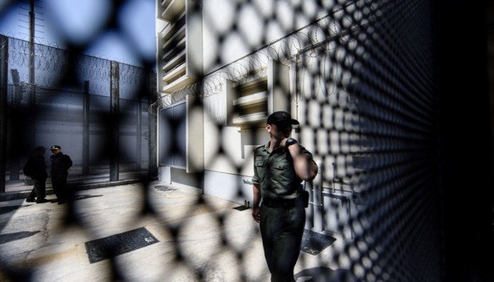 فورين بوليسي: هكذا قضى طالب إيغوري إجازته بمعتقلات الصين