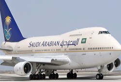 تأخر طائرة الخطوط السعودية ساعتين ونصف بسبب عطل فني