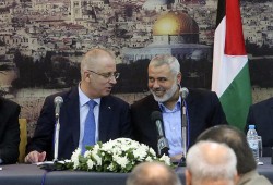 هنية والحمد الله: الاحتلال وراء انفجار غزة