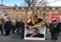 وقفة في باريس رفضًا لمسرحية السيسي