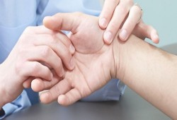 7 أعراض تكشف لك عن نقص فيتامين "د"