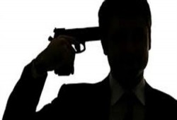شاب يطلق النار على نفسه بإمبابة