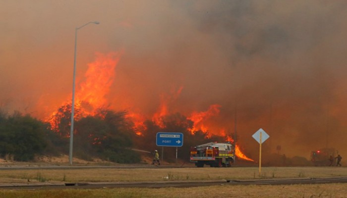 حرائق كبيرة تدمر عددا من المنازل في أستراليا