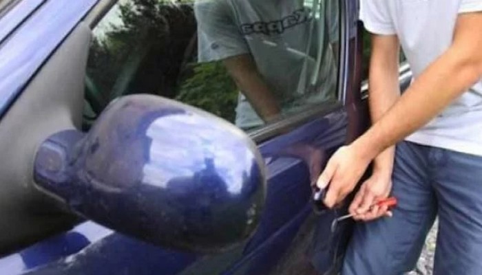 شوارع طنطا تحت تهديد عصابة لسرقة السيارات.. والرعب يسيطر على الأهالي