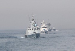 قطر وباكستان تجريان تمرينات بحرية على "حماية" حقول الغاز