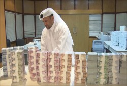 تفاصيل المخطط الإماراتي للإضرار باقتصاد قطر