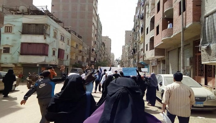 ثوار الجيزة يدشنون أولى فعاليات أسبوع “مش نازل”