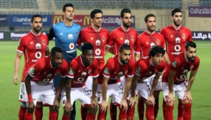 تعرف على القنوات الناقلة لمباراة الأهلى وفريق "مارادونا"