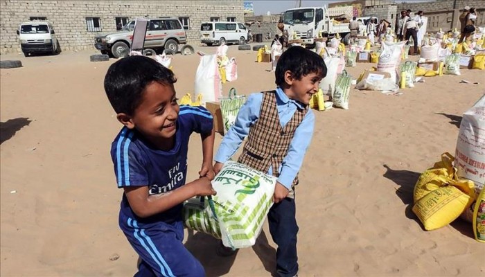 هيئة الإغاثة التركية تقدم مساعدات إنسانية لـ 30 ألف يمني