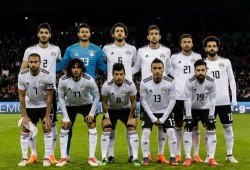 ملامح التشكيل.. كوبر يجري 10 تبديلات أمام اليونان