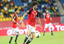 قدم: المصري النني يوقع عقدًا طويل الأمد مع أرسنال الإنجليزي