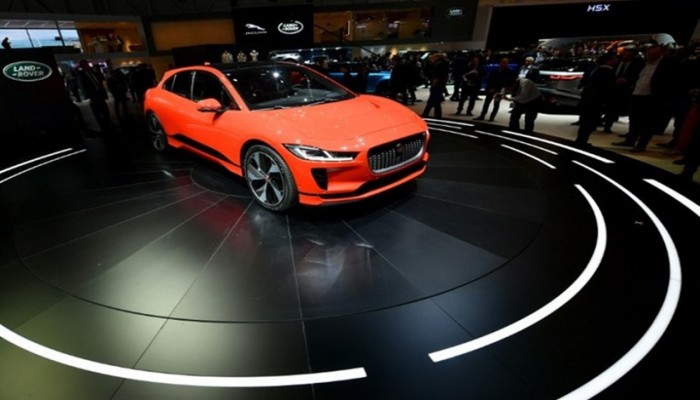 "جاغوار" تتعاون مع "ويمو" لتطوير سيارة مستقلة بالكامل