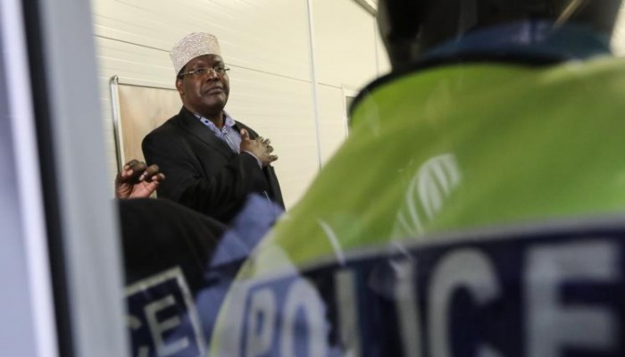 معارض كيني يتحدث عن تخديره وإبعاده للإمارات