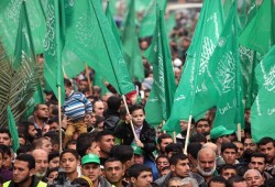 "حماس": صفقة القرن لن تمر والعودة حق لا يسقط بالتقادم