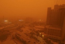 مذيعة بقناة النهار: "العاصفة الترابية إنذار لنا جميعا .. وهنعمل إيه يوم القيامة"