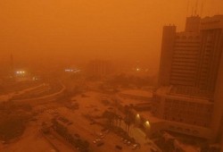 مذيعة بقناة النهار: "العاصفة الترابية إنذار لنا جميعا .. وهنعمل إيه يوم القيامة"