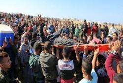 اليوم الثاني لمسيرة العودة .. 49 إصابة برصاص الاحتلال شرق القطاع