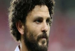 الفجيرة الإماراتى: ضم حسام غالى "وارد".. ومارادونا مدرب "أسطورة"