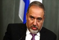 ليبرمان يتوعد غزة بجرائم أكثر حدة!