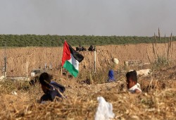 ارتفاع عدد شهداء "مسيرة العودة" إلى 18