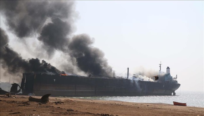 التحالف العربي يتهم الحوثيين بمهاجمة ناقلة نفط سعودية في البحر الأحمر