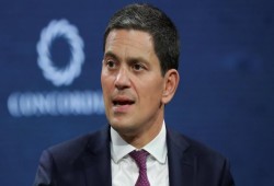 ميليباند: اليمن يتحول إلى أفغانستان جديدة