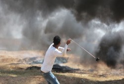 7 شهداء و1070 مصاب برصاص الاحتلال في جمعة "الكوشوك"