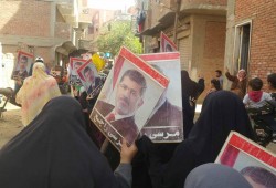 مسيرة لأهالي قرية الرئيس ضد هزلية العميل الصهيوني