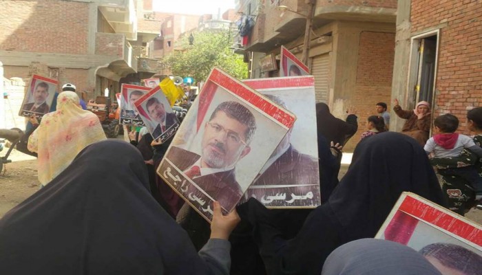 مسيرة لأهالي قرية الرئيس ضد هزلية العميل الصهيوني