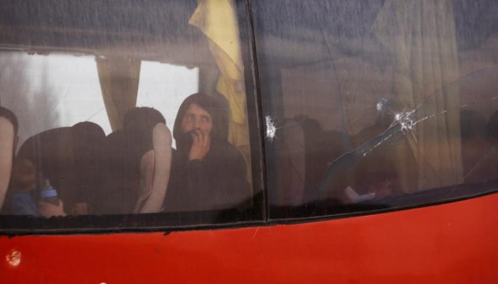 تواصل عمليات التهجير من دوما