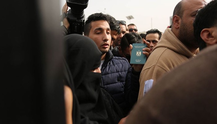 سلطات الانقلاب تفتح معبر رفح 3 أيام بدءا من غد