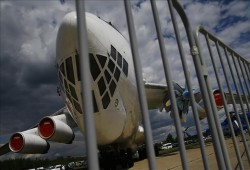 عشرات الضحايا في تحطم طائرة عسكرية شمالي الجزائر