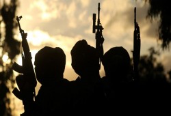 حماس: تصدي المقاومة لطائرات العدو دليل التصاقها بشعبها وتمسكها بسلاحها