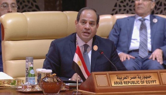 "الصواريخ البلاستيكية".. جديد السيسي بقمة العرب