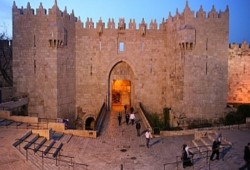 غضب بالقدس تجاه زعماء العرب وقمتهم