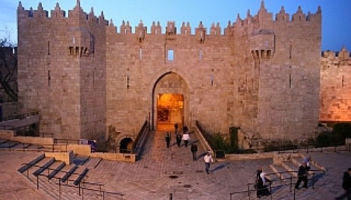 غضب بالقدس تجاه زعماء العرب وقمتهم