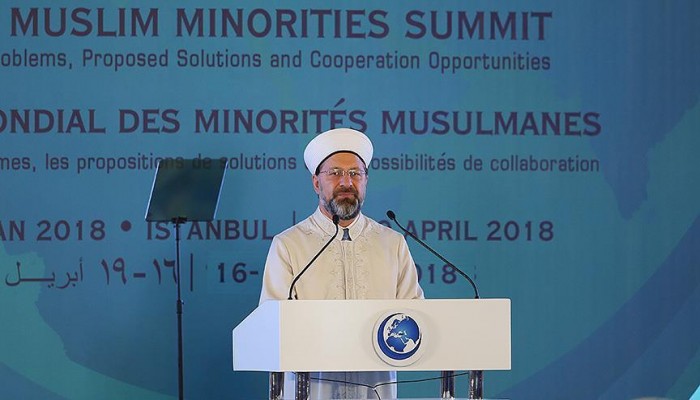 رئيس الشؤون الدينية التركية: يجب اعتبار الإسلاموفوبيا جريمة ضد الإنسانية