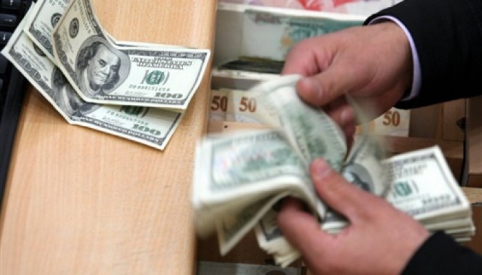 ارتفاع سعر الدولار بالتعاملات المسائية للبنوك