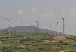 توقيع عقد إنشاء أول محطة لإنتاج طاقة الرياح في السودان