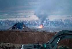 خبراء إسرائيليون: الجيش والحكومة عاجزان أمام مسيرات غزة