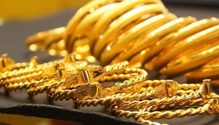 تراجع الذهب بفعل قوة الدولار وارتفاع عائد السندات الأمريكية